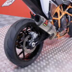 KTM - 690 - Duke R // A2 / Akrapovic / Huoltokirja / Suomi-Pyörä / Kaatumaraudat // - Moottoripyörä