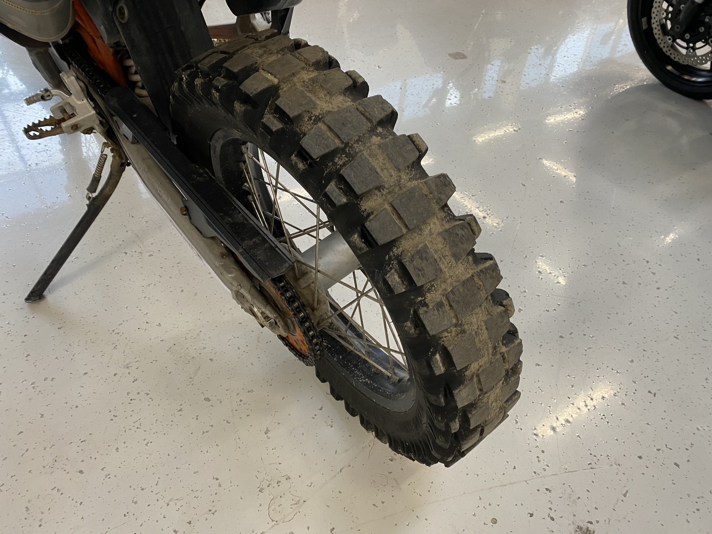 KTM - 690 - Enduro // Juuri saapunut! / Suomi-pyörä / Evo kit / Akrapovic / LED-Valot / Lisätankki // - Moottoripyörä
