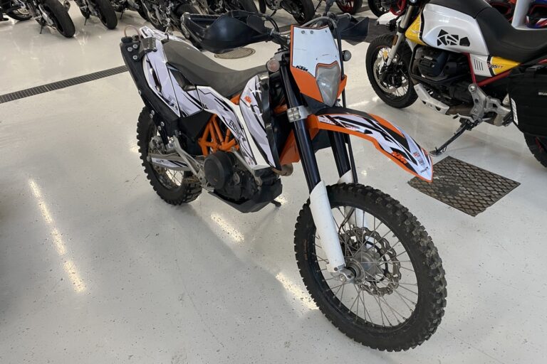 KTM - 690 - Enduro // Juuri saapunut! / Suomi-pyörä / Evo kit / Akrapovic / LED-Valot / Lisätankki // - Moottoripyörä