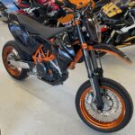 KTM - 690 - SMC-R // Juuri saapunut / Leovince / Powerparts // - Moottoripyörä