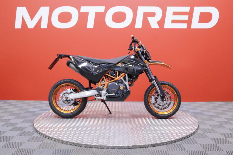 KTM 690