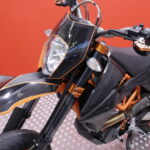 KTM - 690 - SMC-R // Huoltokirja / Leovince / Powerparts / Säädettävät kahvat // - Moottoripyörä