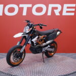 KTM - 690 - SMC-R // Huoltokirja / Akrapovic // - Moottoripyörä