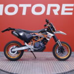 KTM - 690 - SMC-R // Huoltokirja / Akrapovic // - Moottoripyörä