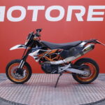 KTM - 690 - SMC-R // Huoltokirja / Akrapovic // - Moottoripyörä