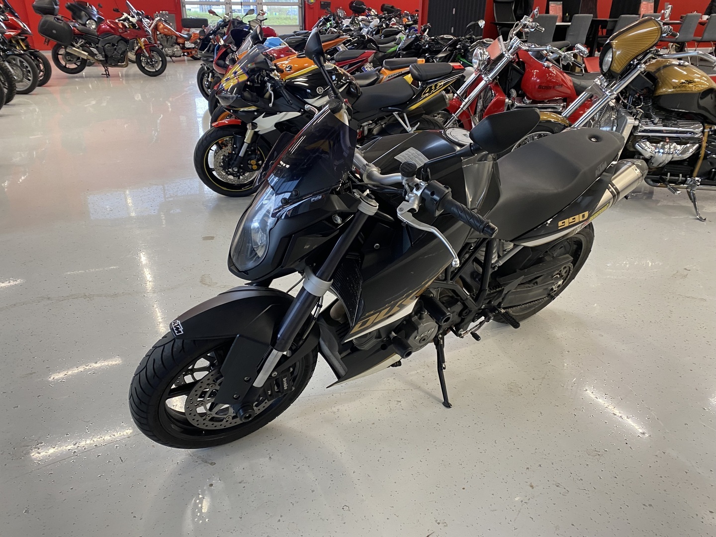 KTM - 990 - Super Duke // Juuri saapunut! / Huoltokirja / Akrapovic / Kaatumatapit // - Moottoripyörä