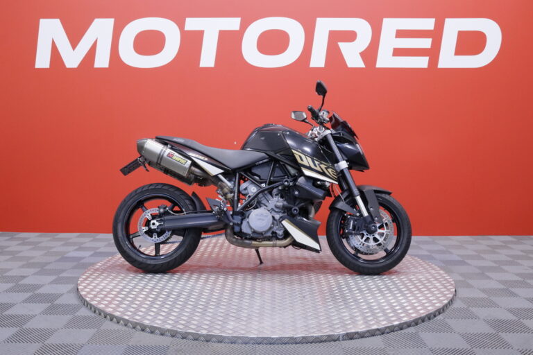KTM 990