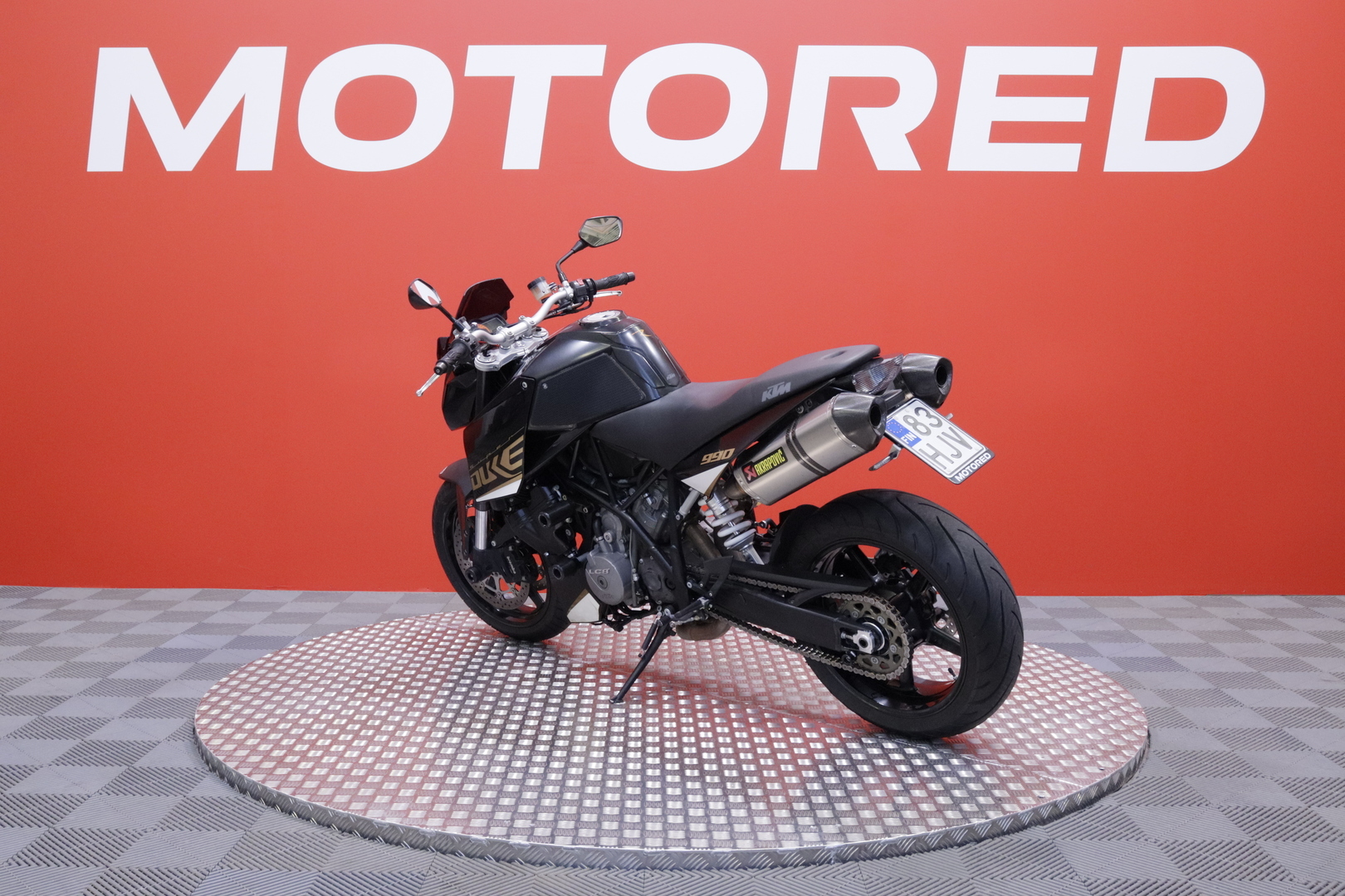 KTM - 990 - Super Duke // Huoltokirja / Akrapovic / Kaatumatapit // - Moottoripyörä