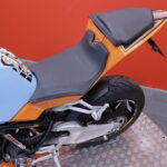 KTM - RC - 8 // Dominator Putkisto / Huoltokirja / Suomi-Pyörä / Säädettävät Kahvat / Ohjausiskari // - Moottoripyörä