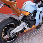 KTM - RC - 8 // Dominator Putkisto / Huoltokirja / Suomi-Pyörä / Säädettävät Kahvat / Ohjausiskari // - Moottoripyörä