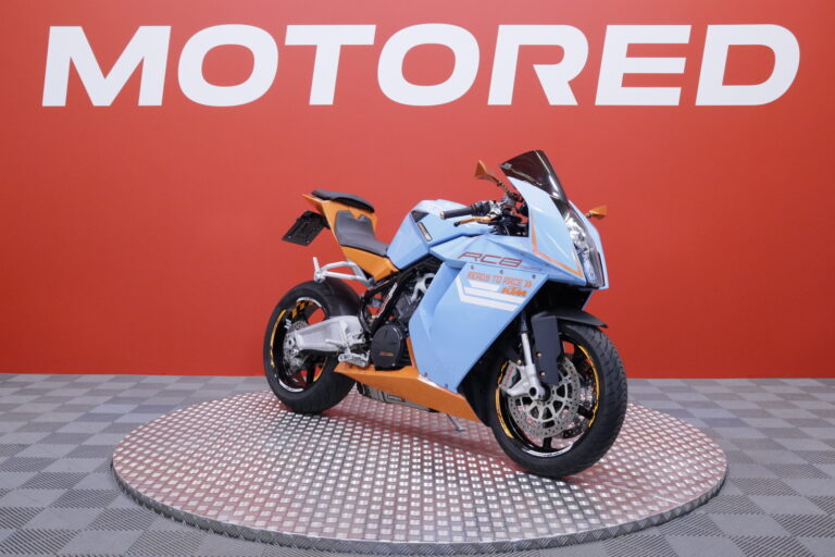 KTM - RC - 8 // Dominator Putkisto / Huoltokirja / Suomi-Pyörä / Säädettävät Kahvat / Ohjausiskari // - Moottoripyörä
