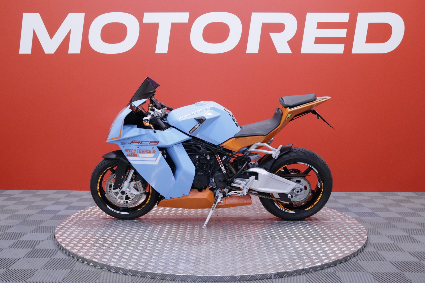 KTM - RC - 8 // Dominator Putkisto / Huoltokirja / Suomi-Pyörä / Säädettävät Kahvat / Ohjausiskari // - Moottoripyörä