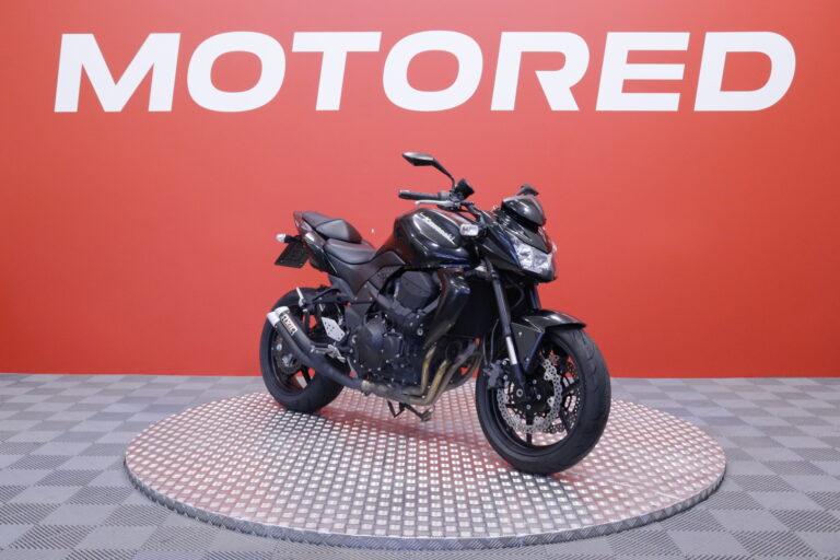 Kawasaki - Z - 750 // Suomi-pyörä / Huoltokirja / IXIL // - Moottoripyörä