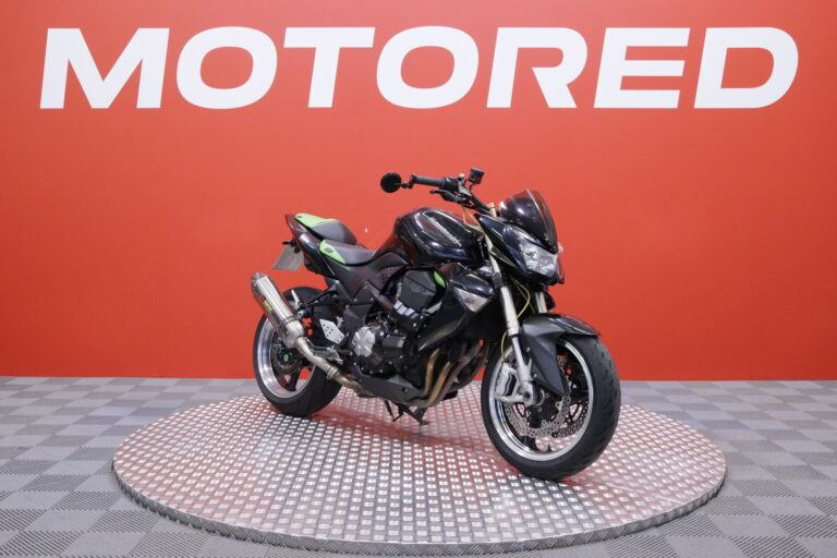 Kawasaki - Z - 1000 // Pienet kilsat / Akrapovic / Siistikuntoinen // - Moottoripyörä