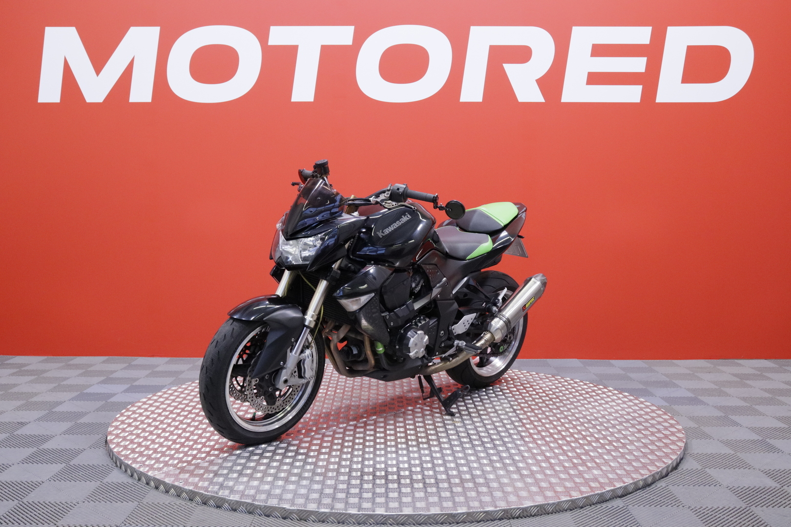 Kawasaki - Z - 1000 // Pienet kilsat / Akrapovic / Siistikuntoinen // - Moottoripyörä