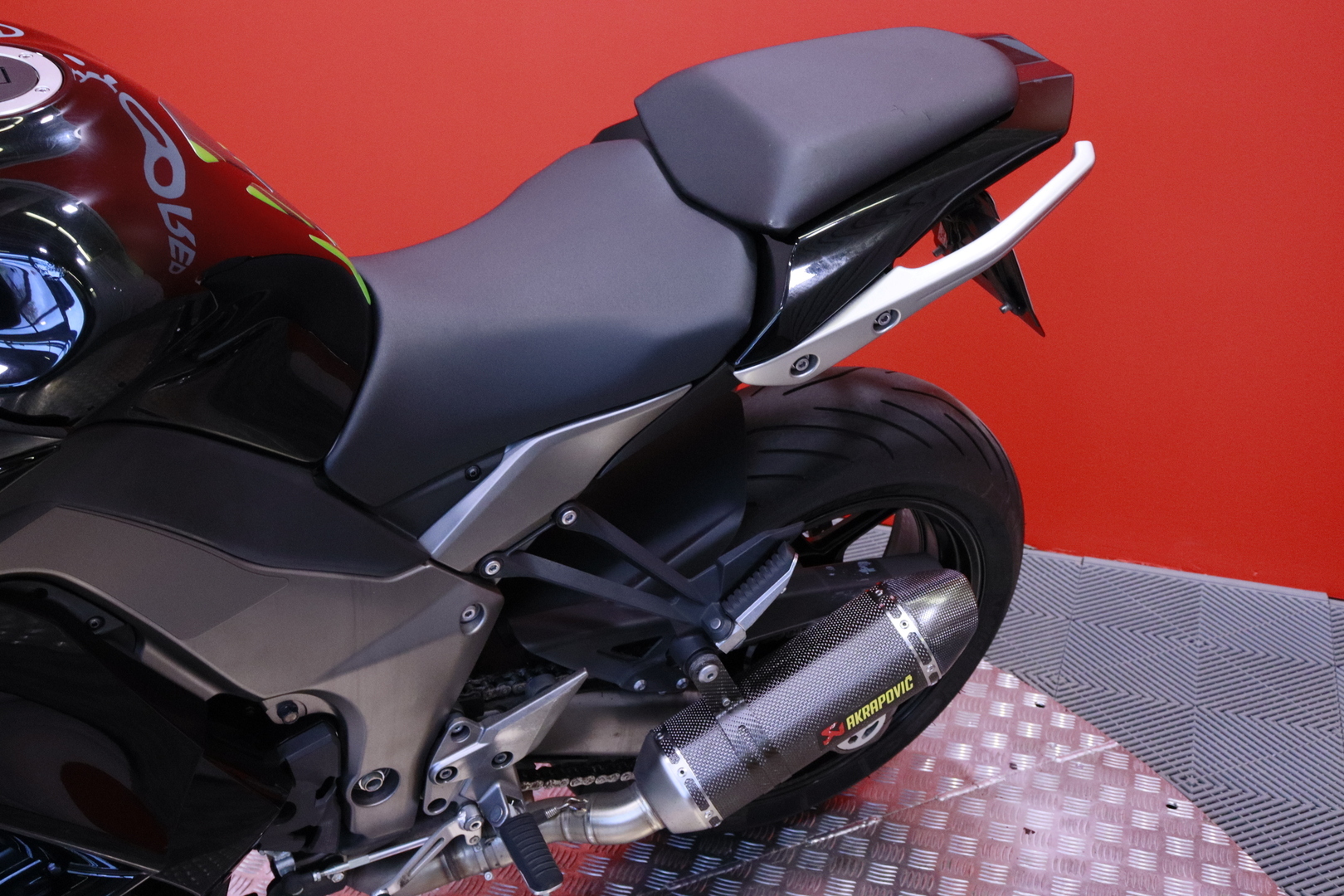 Kawasaki - Z - 1000 SX // Suomi-pyörä / Akrapovic / Huoltokirja // - Moottoripyörä