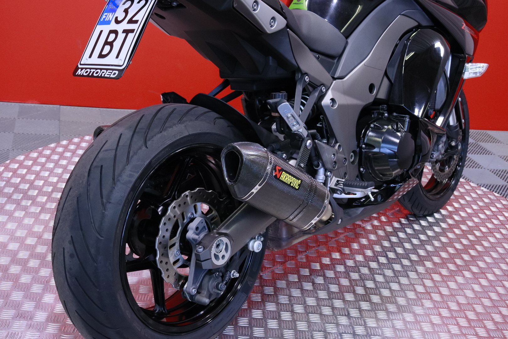Kawasaki - Z - 1000 SX // Suomi-pyörä / Akrapovic / Huoltokirja // - Moottoripyörä