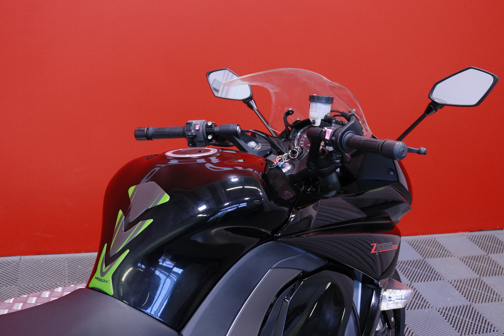 Kawasaki - Z - 1000 SX // Suomi-pyörä / Akrapovic / Huoltokirja // - Moottoripyörä
