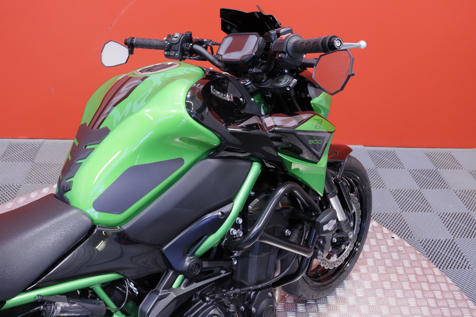 Kawasaki - Z - 900 // Suomi-pyörä / Huoltokirja / Leovince / Ajomodet // - Moottoripyörä