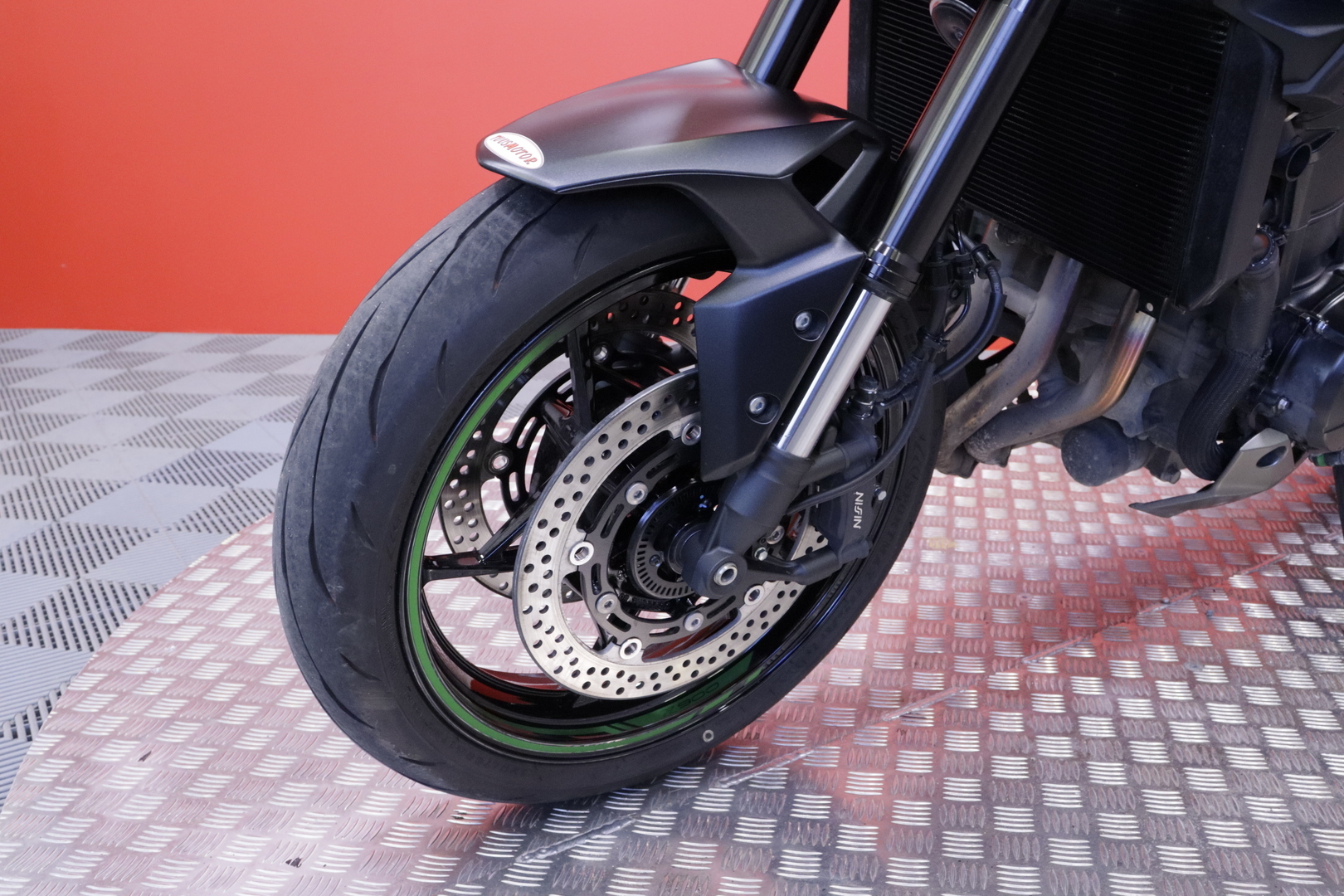 Kawasaki - Z - 900 // Juuri saapunut! / Suomi-pyörä / Huoltokirja / Ajomodet / KQS // - Moottoripyörä