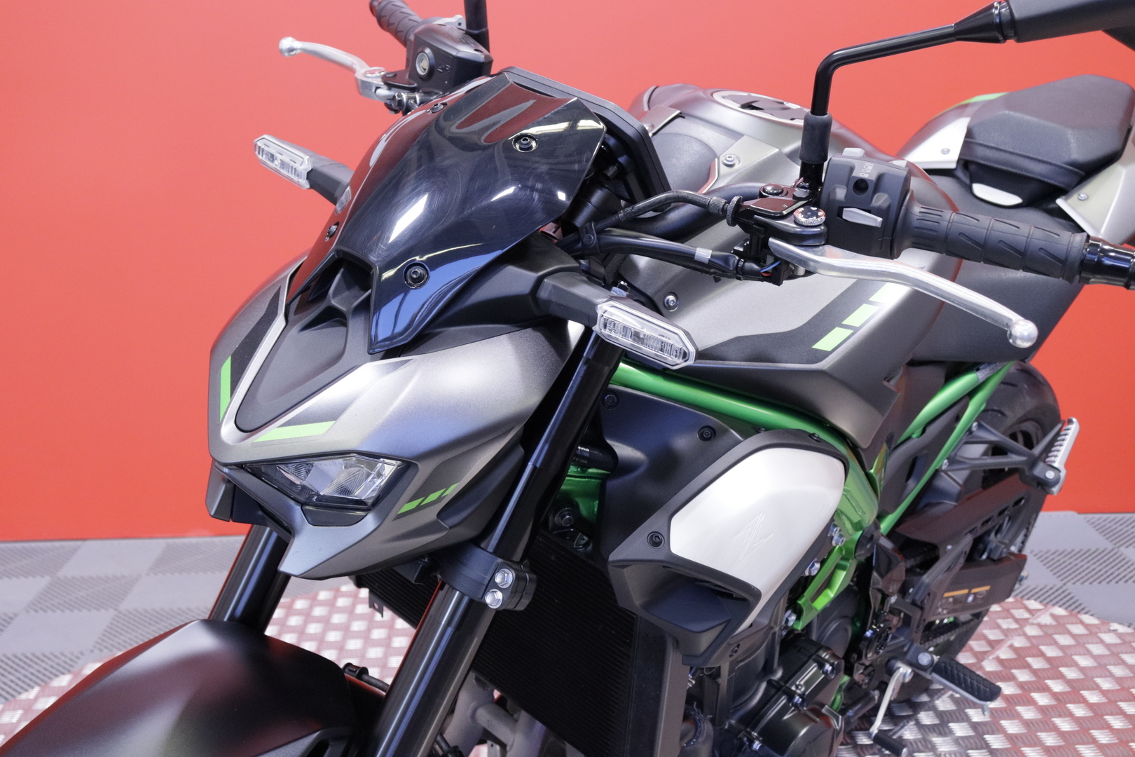 Kawasaki - Z - 900 // Juuri saapunut! / Suomi-pyörä / Huoltokirja / Ajomodet / KQS // - Moottoripyörä