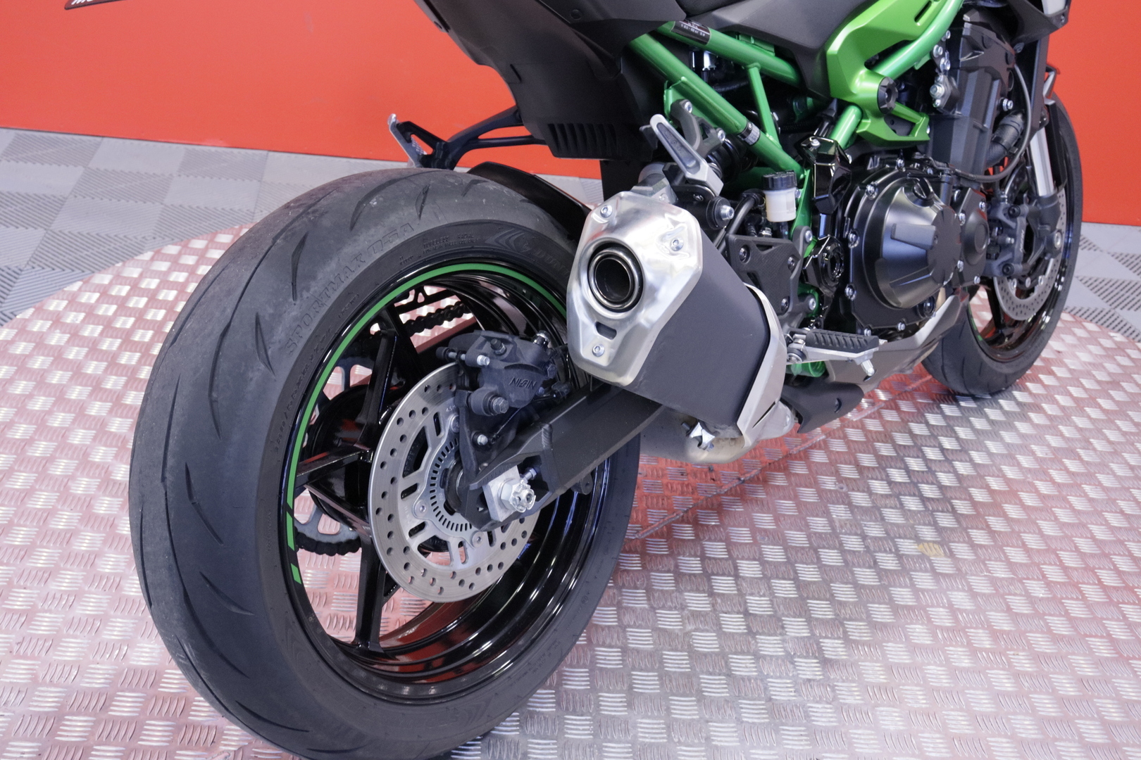 Kawasaki - Z - 900 // Juuri saapunut! / Suomi-pyörä / Huoltokirja / Ajomodet / KQS // - Moottoripyörä