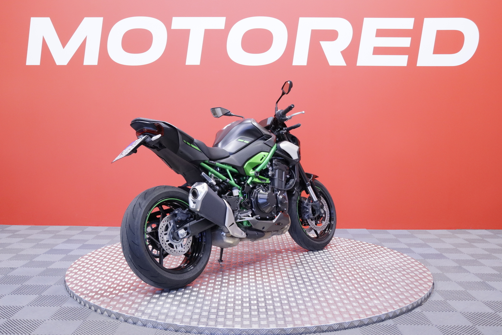 Kawasaki - Z - 900 // Juuri saapunut! / Suomi-pyörä / Huoltokirja / Ajomodet / KQS // - Moottoripyörä