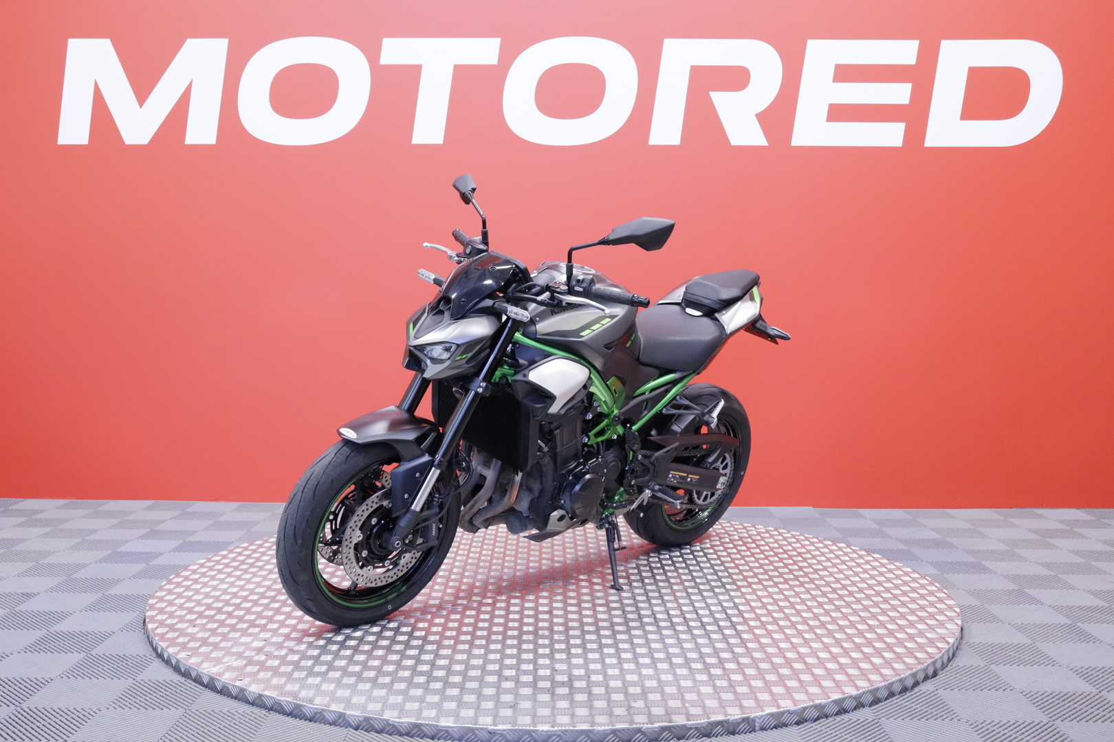 Kawasaki - Z - 900 // Juuri saapunut! / Suomi-pyörä / Huoltokirja / Ajomodet / KQS // - Moottoripyörä