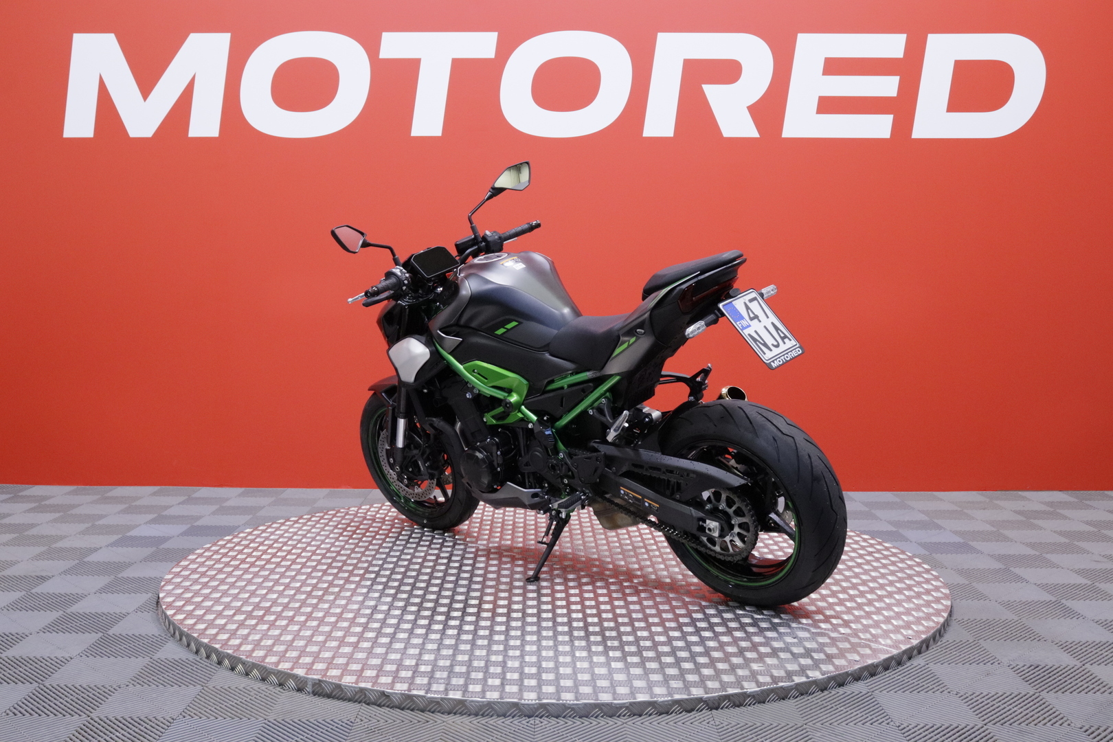 Kawasaki - Z - 900 // Suomi-pyörä / Huoltokirja / SC / Shifter / Ajomodet // - Moottoripyörä