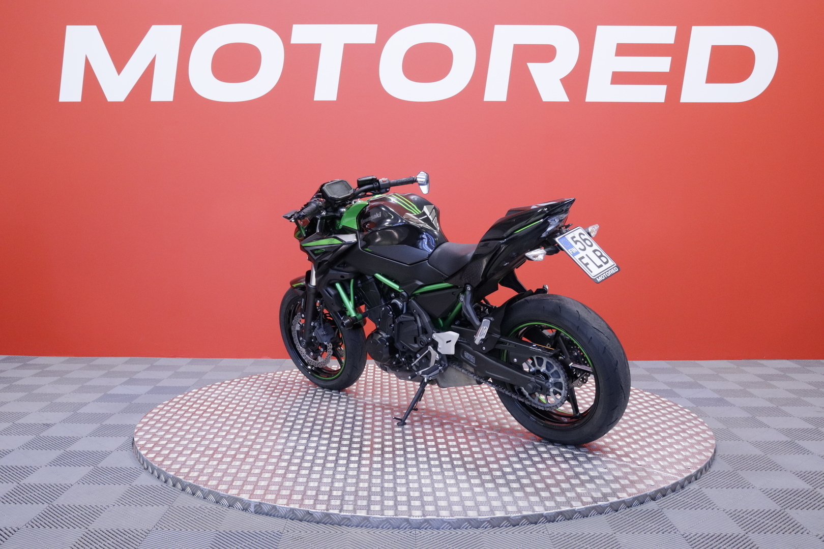 Kawasaki - Z - 650 // Suomi-pyörä / Huoltokirja / ABS / Kaatumatapit // - Moottoripyörä