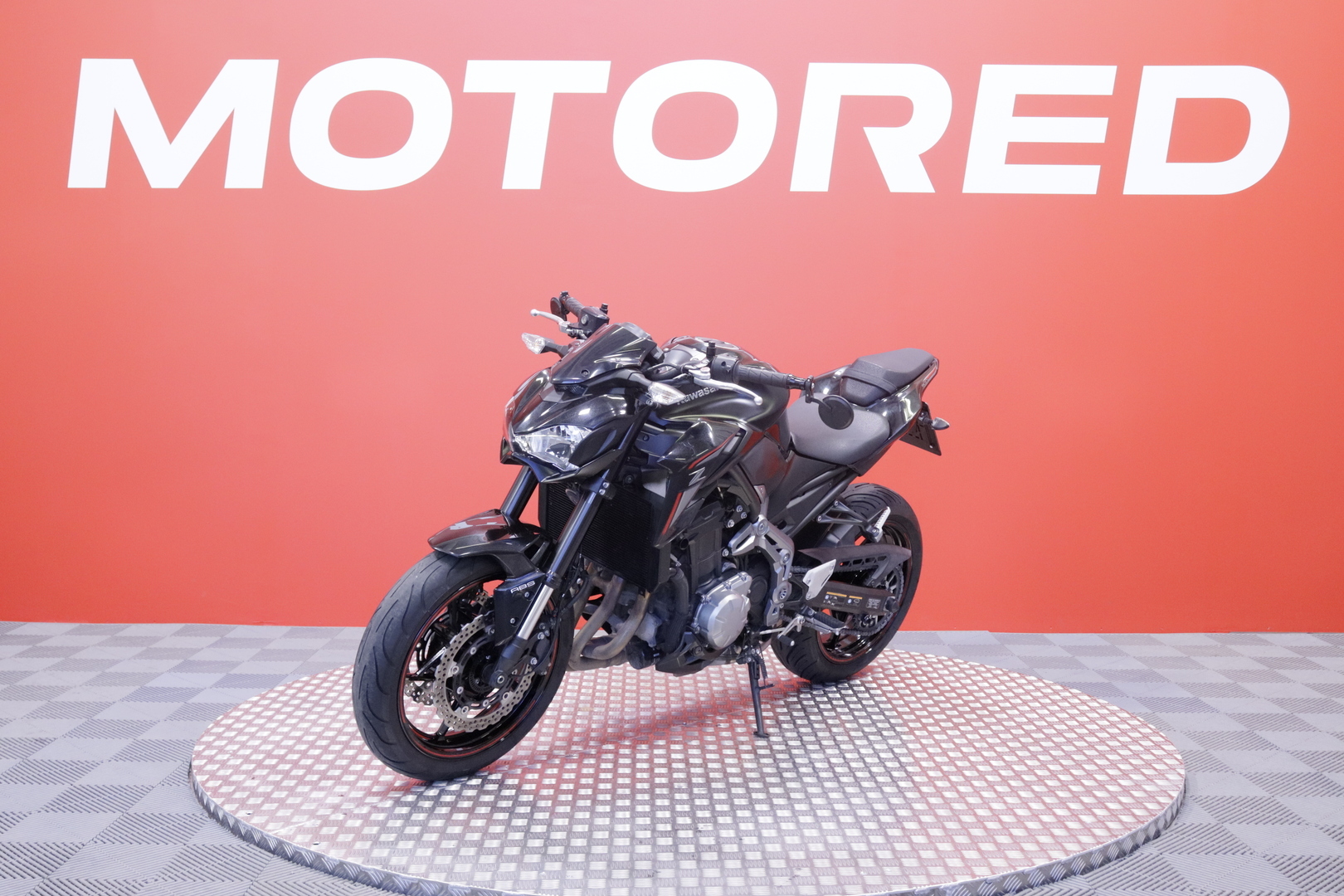 Kawasaki - Z - 900 // ABS / Suomi-Pyörä / Huoltokirja / Tangonpääpeilit // - Moottoripyörä