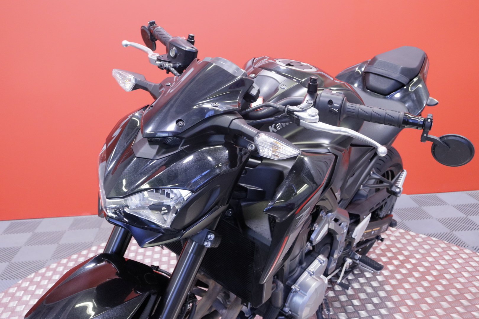 Kawasaki - Z - 900 // ABS / Suomi-Pyörä / Huoltokirja / Tangonpääpeilit // - Moottoripyörä