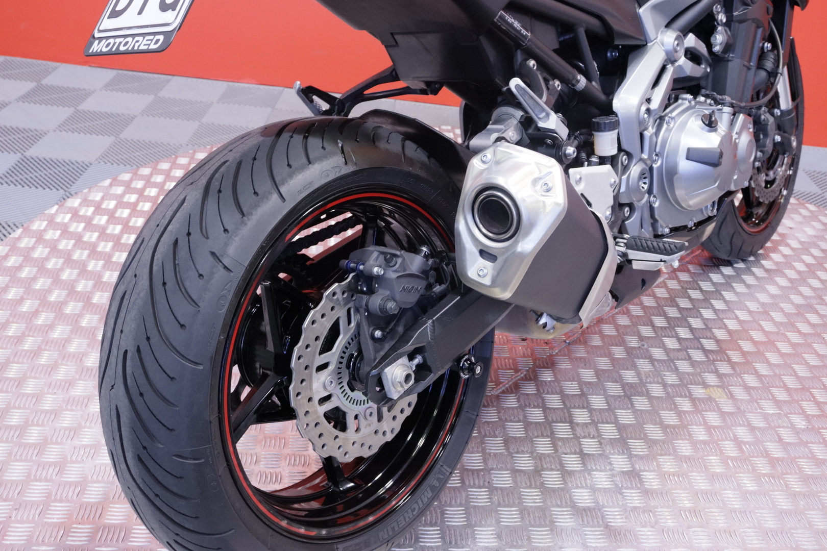 Kawasaki - Z - 900 // ABS / Suomi-Pyörä / Huoltokirja / Tangonpääpeilit // - Moottoripyörä