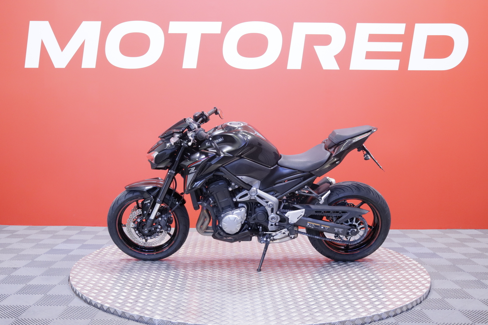 Kawasaki - Z - 900 // ABS / Suomi-Pyörä / Huoltokirja / Tangonpääpeilit // - Moottoripyörä