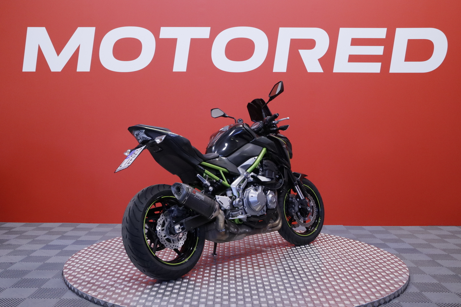 Kawasaki - Z - 900 // Huoltokirja / Suomi-Pyörä / Akrapovic / ABS // - Moottoripyörä