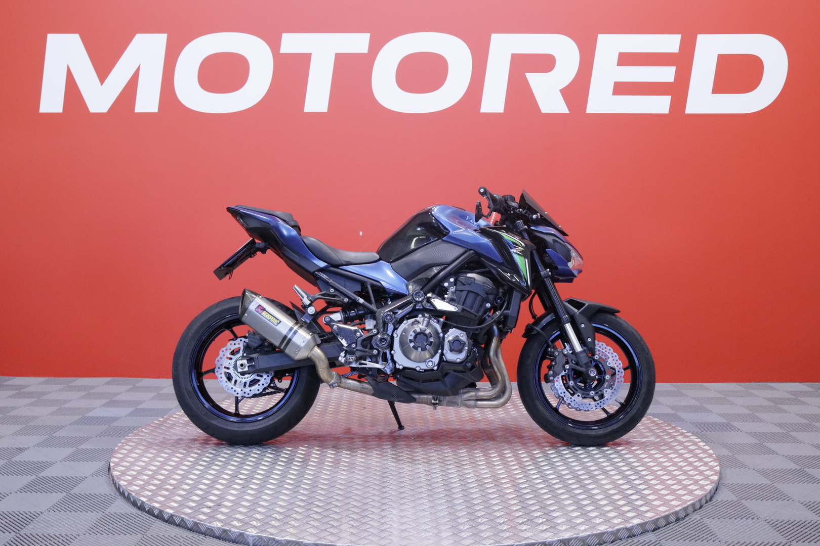 Kawasaki - Z - 900 // Suomi-pyörä / ABS / Akrapovic // - Moottoripyörä