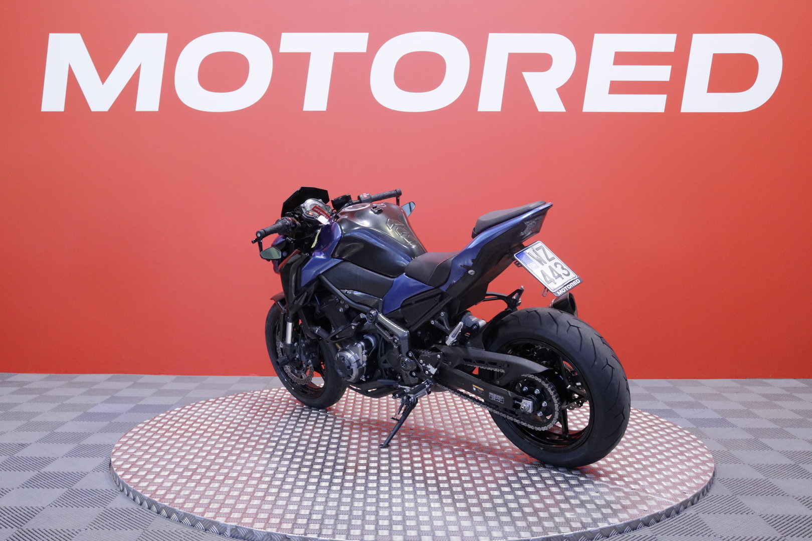 Kawasaki - Z - 900 // Suomi-pyörä / ABS / Akrapovic // - Moottoripyörä