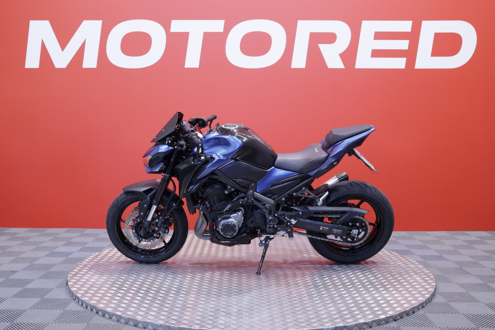 Kawasaki - Z - 900 // Suomi-pyörä / ABS / Akrapovic // - Moottoripyörä