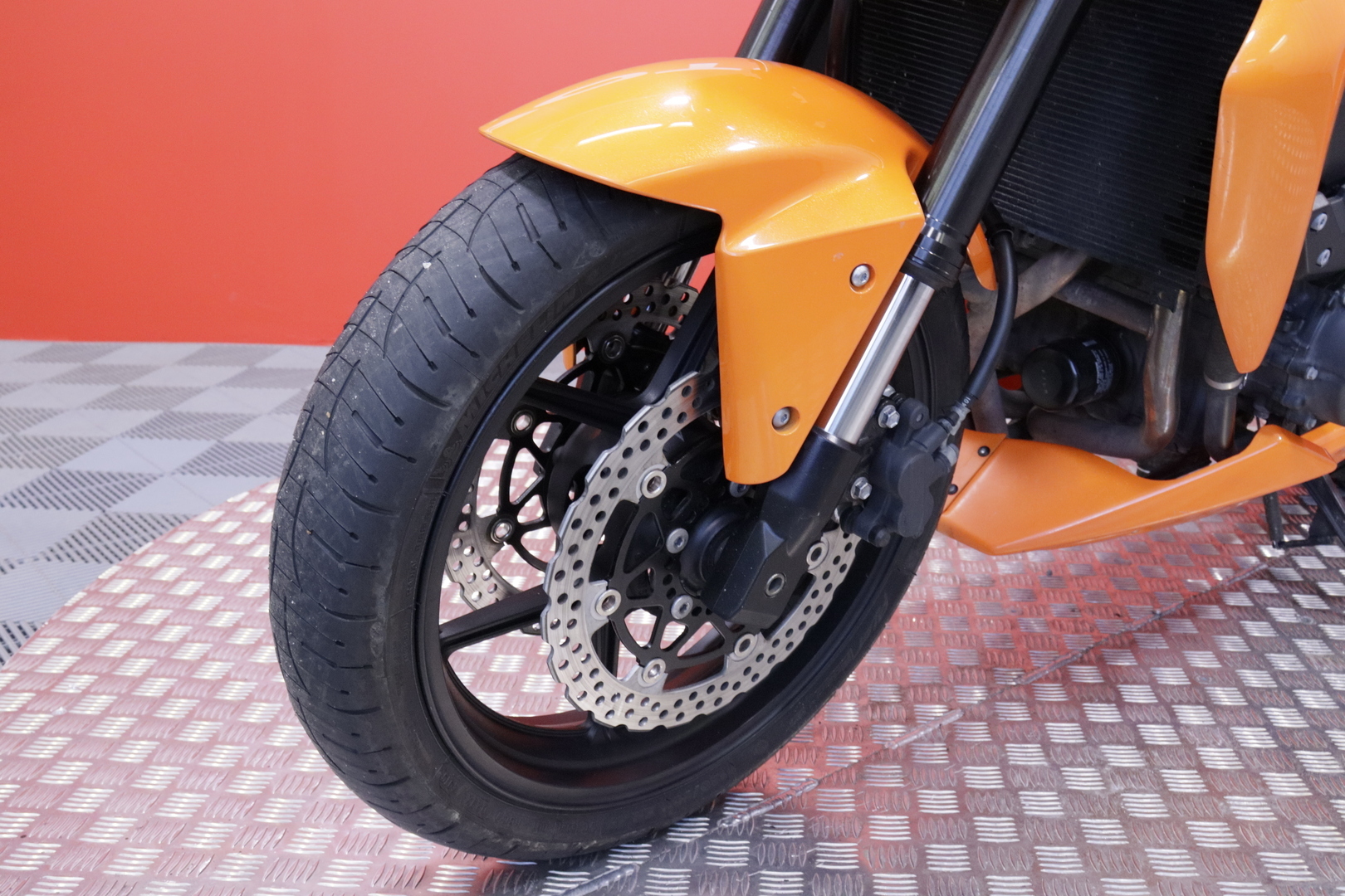 Kawasaki - Z - 750 // Suomi-pyörä / Huoltokirja / Dominator // - Moottoripyörä