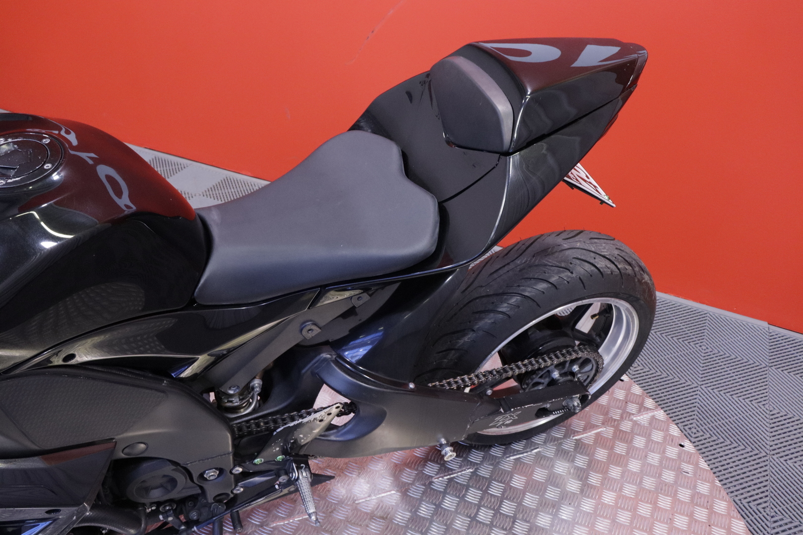 Kawasaki - ZX-10R - // Suomipyörä / Pidennetty swingi / Ohjausiskunvaimennin // - Moottoripyörä