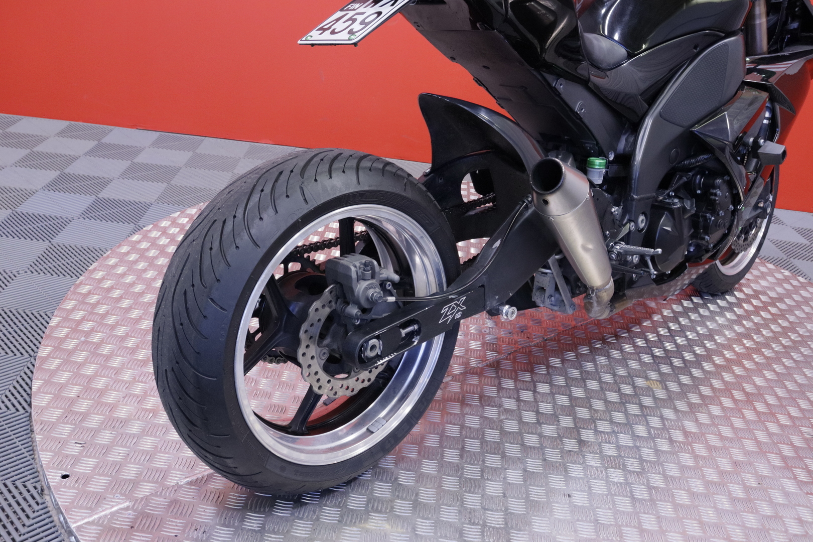 Kawasaki - ZX-10R - // Suomipyörä / Pidennetty swingi / Ohjausiskunvaimennin // - Moottoripyörä