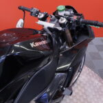 Kawasaki - ZX-10R - // Suomipyörä / Pidennetty swingi / Ohjausiskunvaimennin // - Moottoripyörä