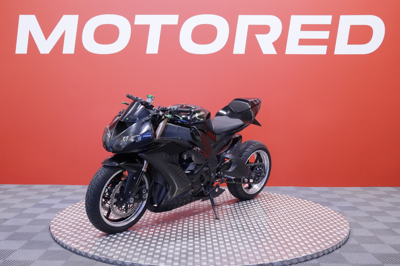 Kawasaki - ZX-10R - // Suomipyörä / Pidennetty swingi / Ohjausiskunvaimennin // - Moottoripyörä