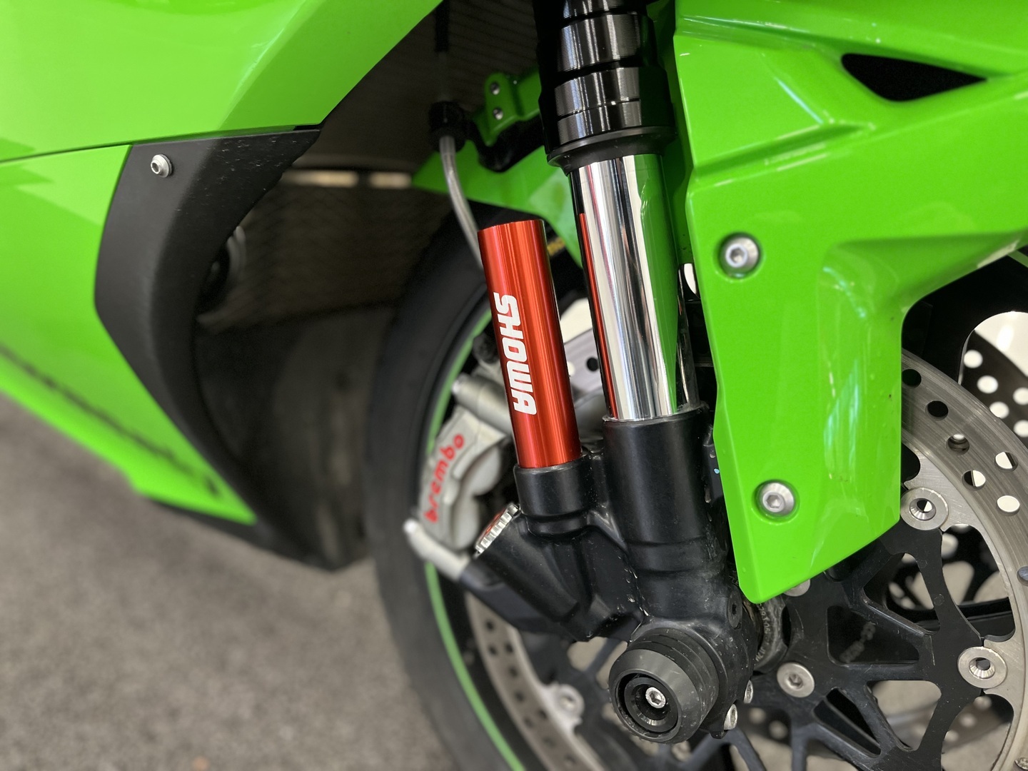 Kawasaki - ZX-10RR - // 1.Om Suomi-pyörä / SC Project / Yli 200HP / Penkitetty / KQS / Takovanteet! / KIBS / Showa // - Moottoripyörä