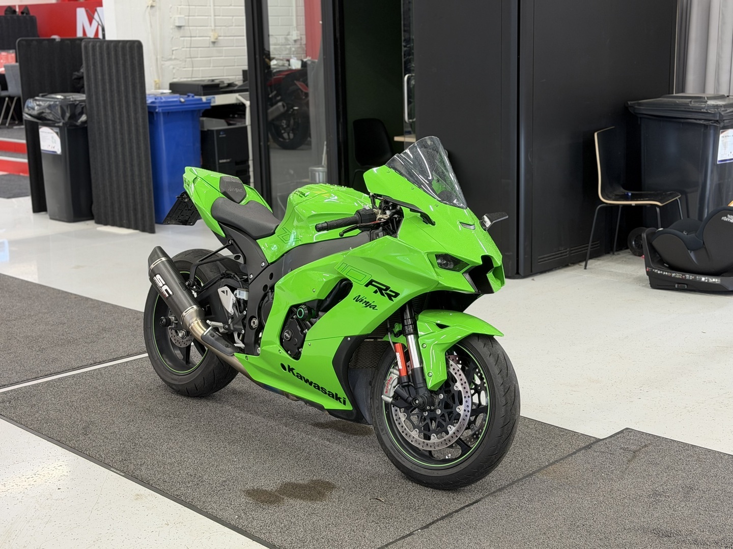 Kawasaki - ZX-10RR - // 1.Om Suomi-pyörä / SC Project / Yli 200HP / Penkitetty / KQS / Takovanteet! / KIBS / Showa // - Moottoripyörä