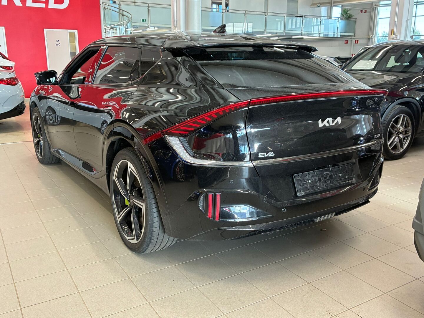 Kia - EV6 - GT AWD 77 kWh 585 hv - Maastoauto
