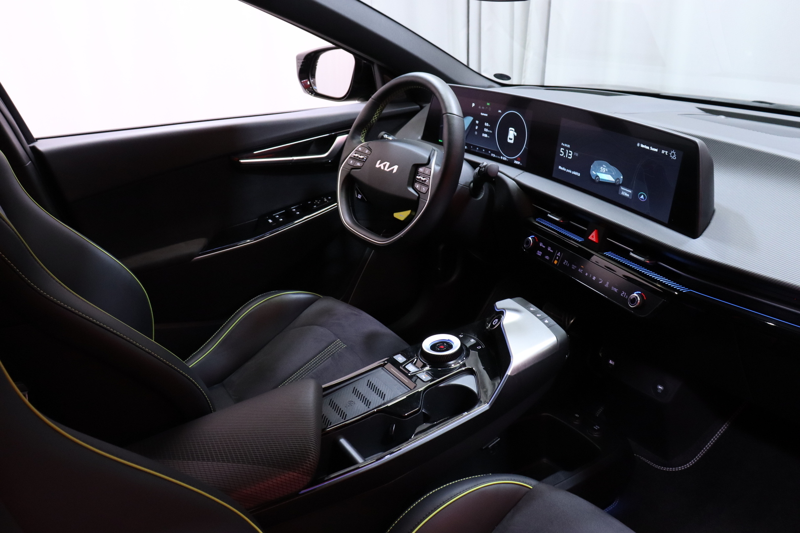 Kia - EV6 - GT AWD 77 kWh 585 hv - Maastoauto