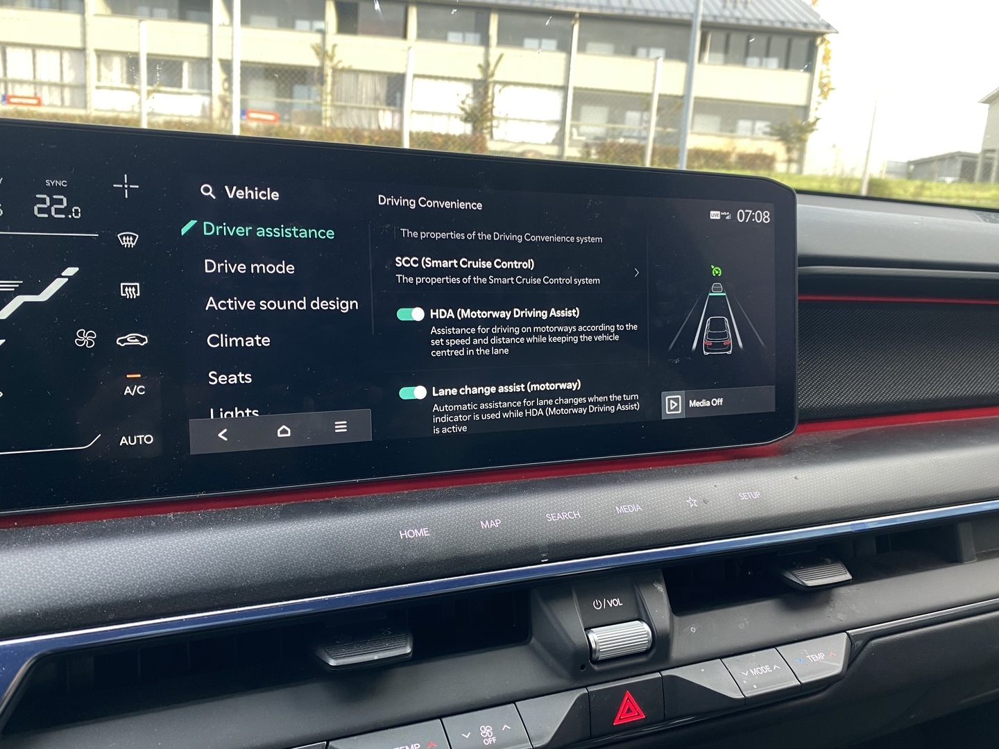 Kia - EV9 - GT-Line AWD 99,8kWh 384hv 6P - Maastoauto