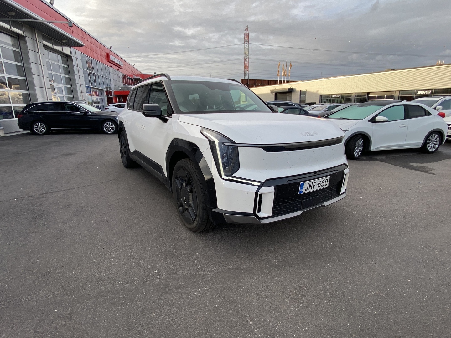 Kia - EV9 - GT-Line AWD 99,8kWh 384hv 6P - Maastoauto