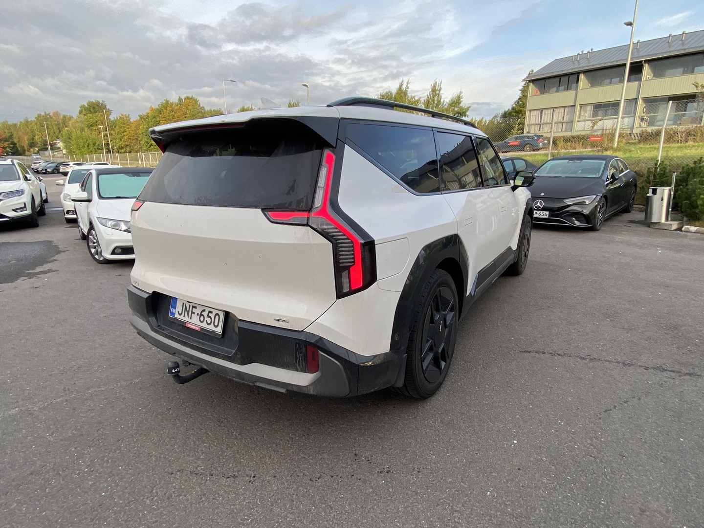 Kia - EV9 - GT-Line AWD 99,8kWh 384hv 6P - Maastoauto
